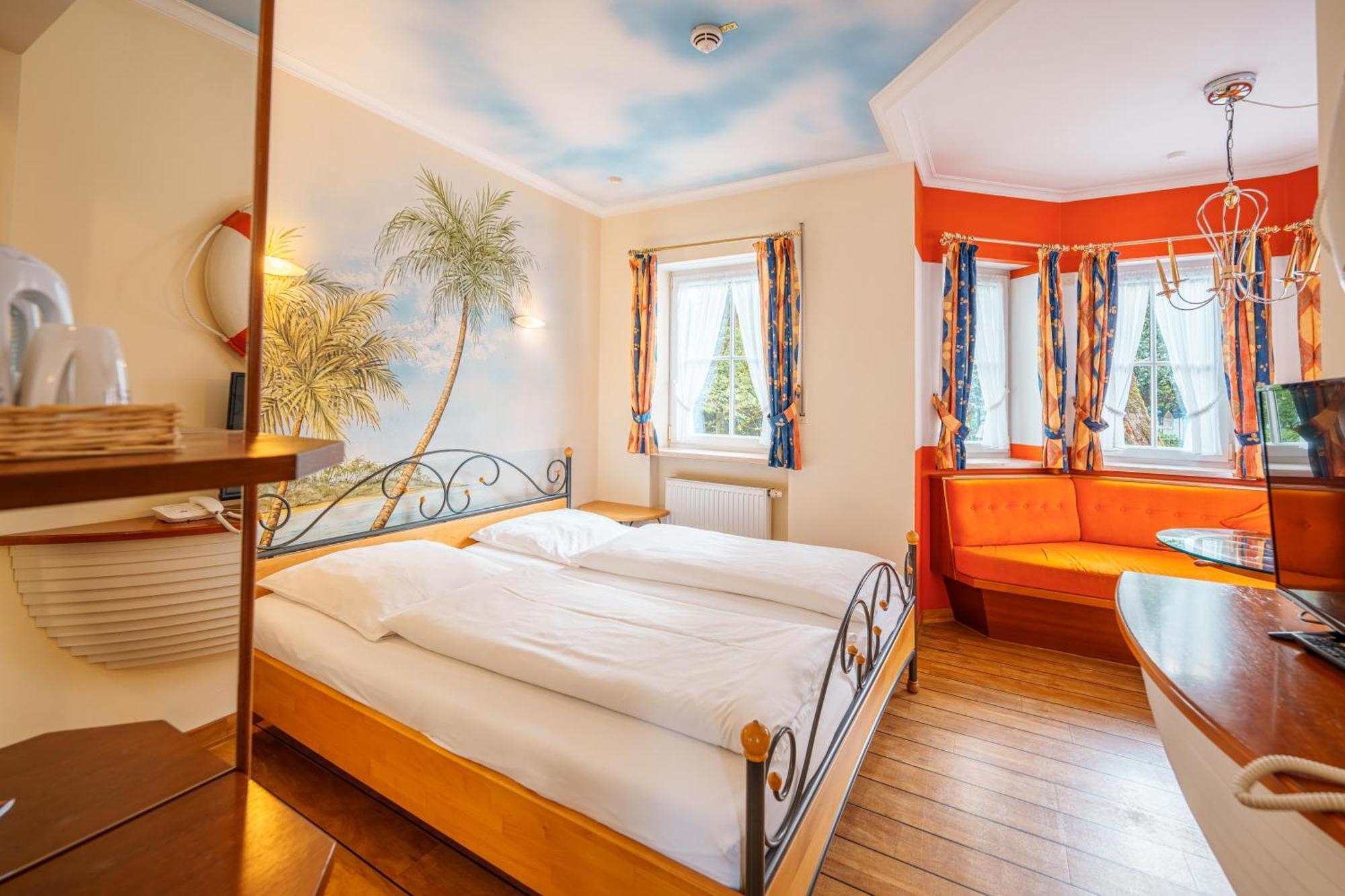 Koenig Ludwig Design Hotel Neu Zimmer Mit Sauna Oder Whirlpool Oder Mehr Altotting Exterior photo